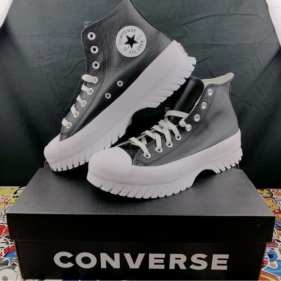 Converse Lugged 2.0 Leather All Star Women's Various Sizes - Picture 1 of 13